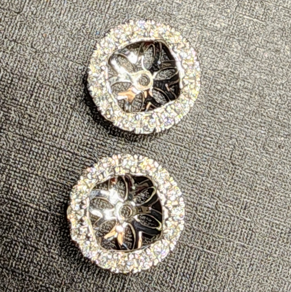 Diamond earring jacket. - Picture 6 of 16